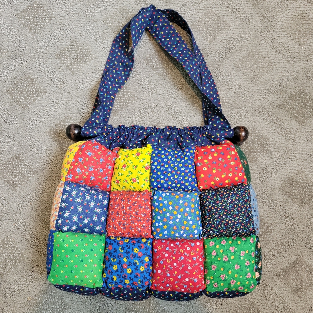 Vintage 1970's Puff Quilted Bag
